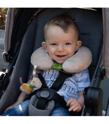 بالشت دور گردنی با آویز جغجغه ای بیبی فن طرح زرافه BabyFehn Neck Support Giraffe