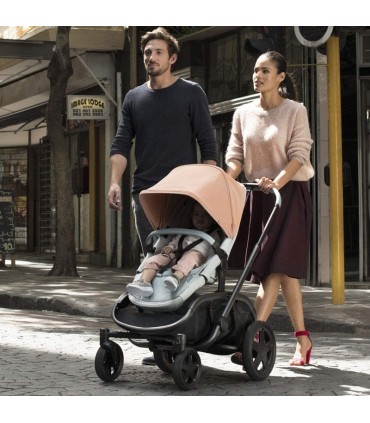 کالسکه چهار چرخ کوئینی مدل Quinny Hubb Red on Graphite