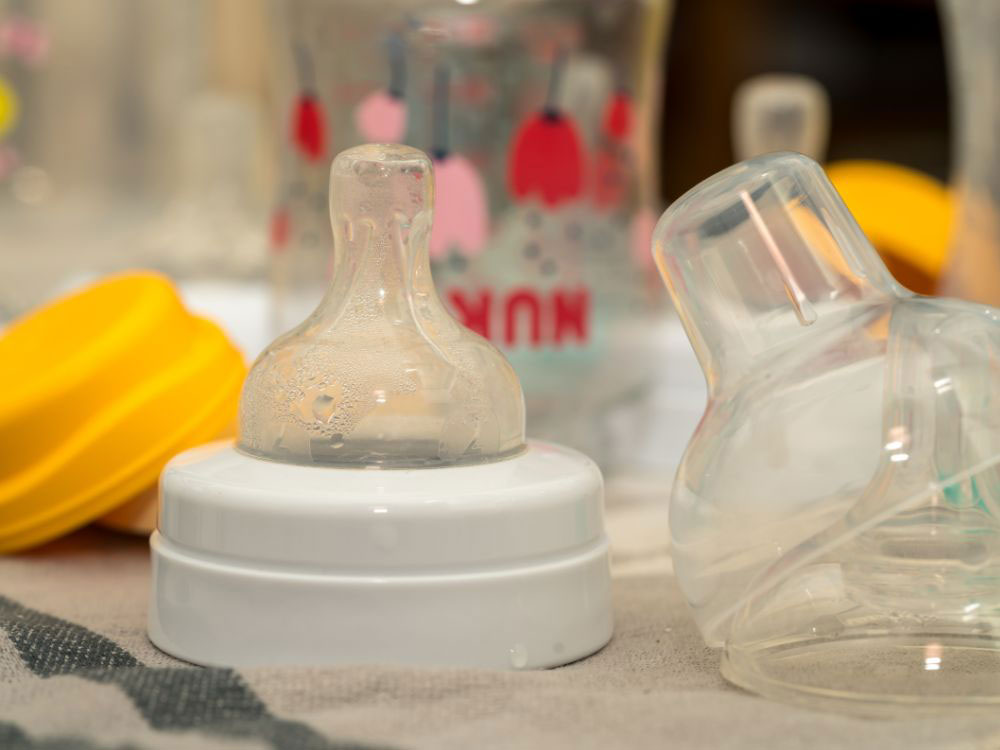 سرشیشه نوزاد