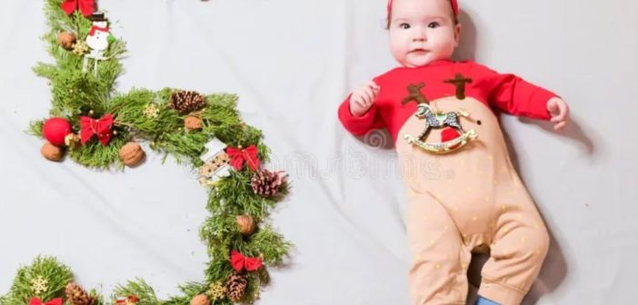 نوزاد پنج ماهه: نحوه رشد+ طریقه نگهداری از بچه ۵ ماهه